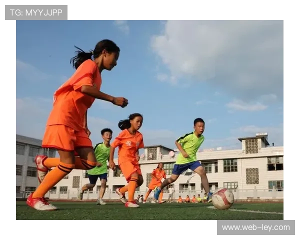 足球纳入学校课程，体育文化培养成教育新重点