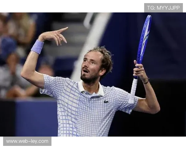 梅德韦杰夫阿拉木图站夺冠,终结882天冠军荒获生涯第21冠 梅德韦杰夫阿拉木图站夺冠,终结882天冠军荒获生涯第21冠